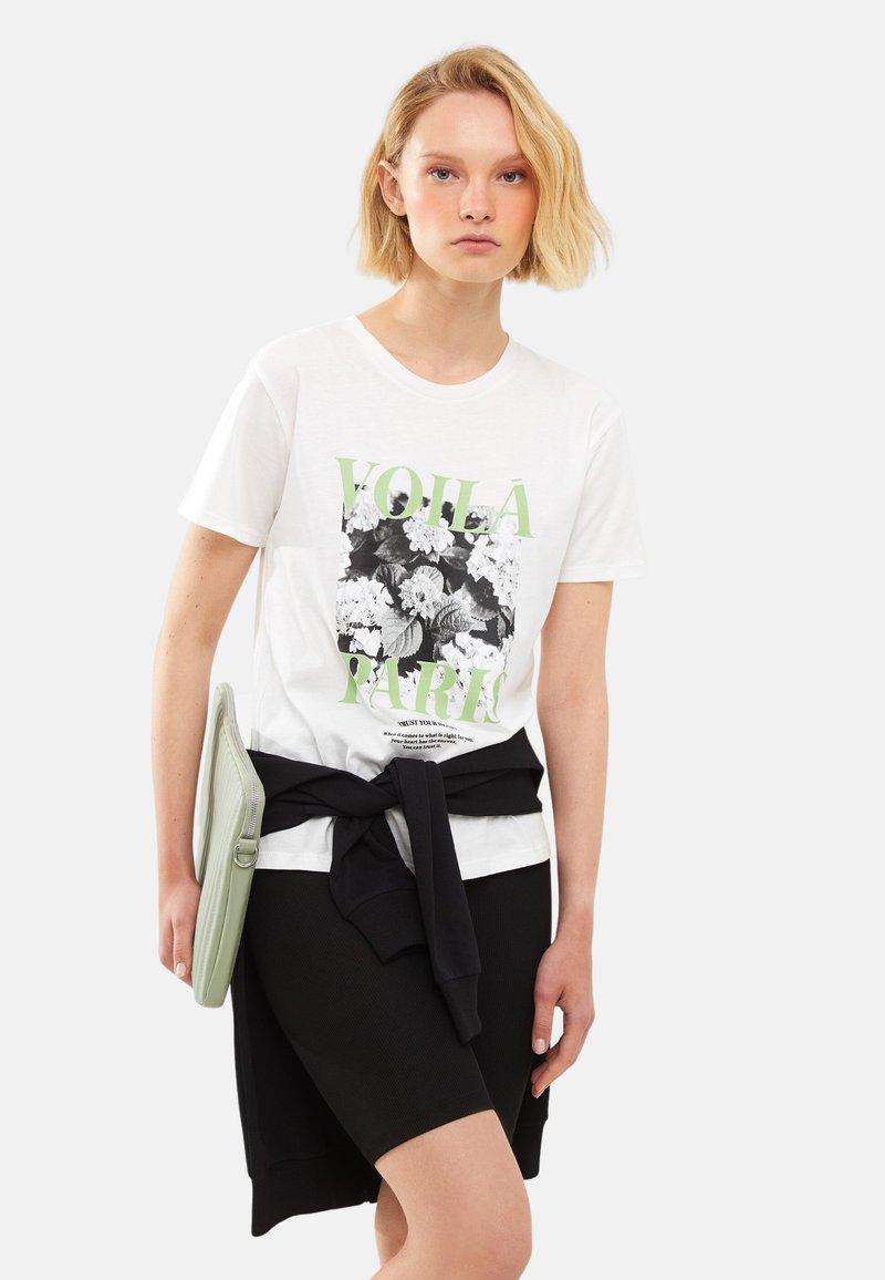 Damen T-Shirts | LC Waikiki CREW NECK SHORT SLEEVE T-Shirt print ecru/offwhite - BK66187 Damen T-Shirts | LC Waikiki CREW NECK SHORT SLEEVE T-Shirt print ecru/offwhite - BK66187