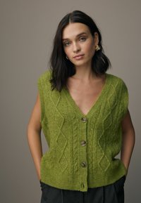 Next CABLE - REGULAR FIT - Väst - green olive