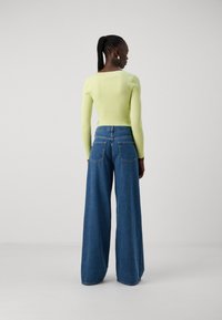 Gap Tall BAGGY TALIA - Flared-farkut - medium destroy
