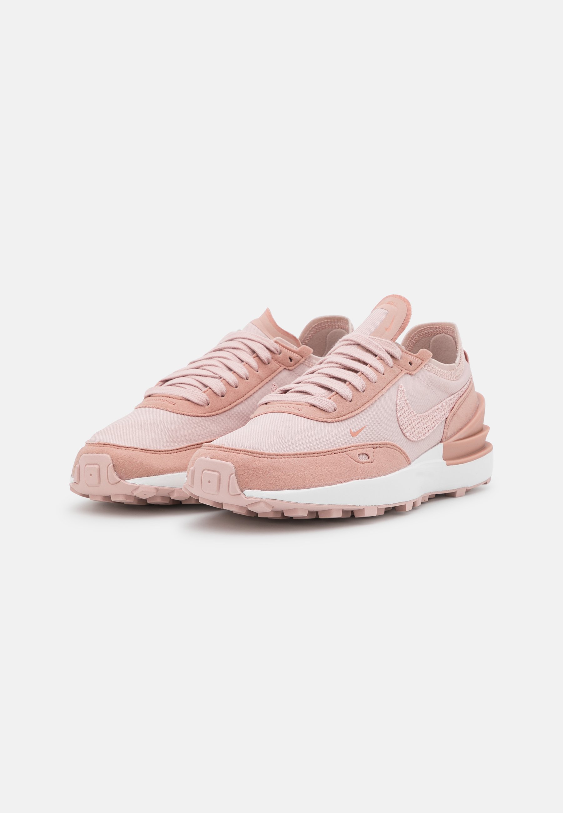 nike blush pink trainers