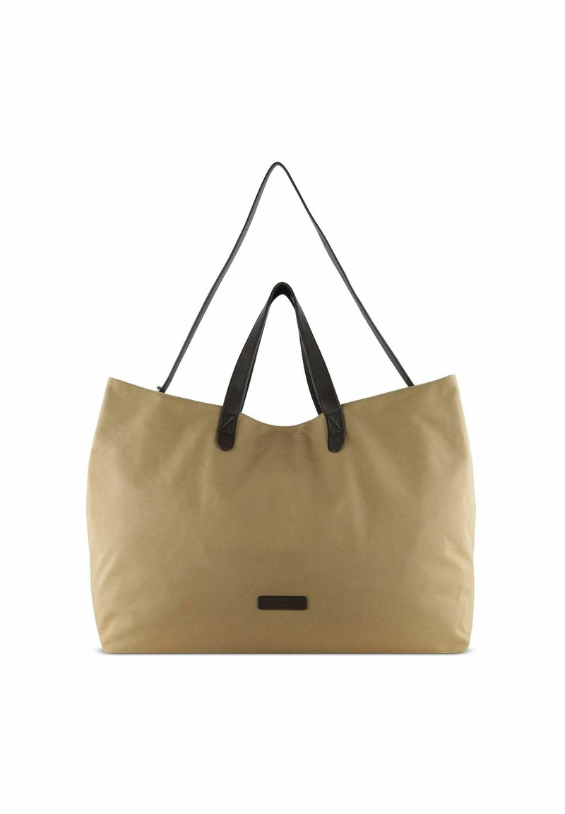 Borsa a spalla in tela beige con manici in pelle nera; forma spaziosa e rettangolare; design minimalista con una piccola etichetta logo.