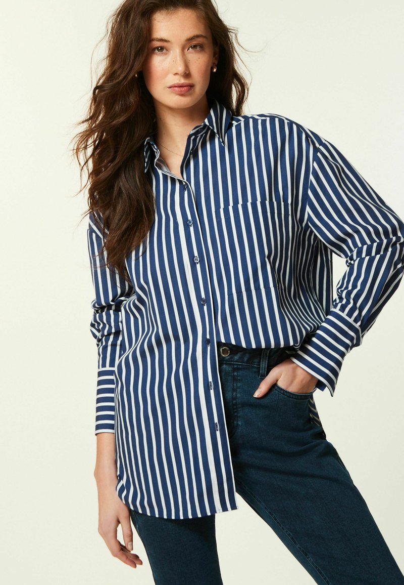 Next OVERSIZED - Camicia - blue stripe
