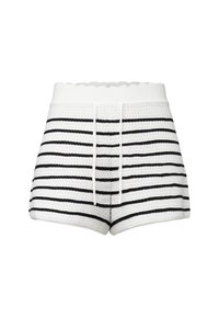 Pantalones cortos blancos de punto con rayas horizontales negras y una cintura con cordón, con un borde superior ondulado.