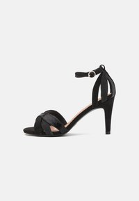 Aukštakulniai sandalai - black