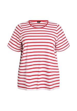 Bílé tričko s krátkým rukávem s vodorovnými červenými pruhy a kulatým výstřihem, zobrazené na jednobarevném bílém pozadí.