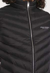 Armani Exchange Väst - black