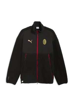 Czarna kurtka z polaru z czerwonym zamkiem, logo Puma na lewej piersi, herb AC Milan po prawej stronie oraz dwie kieszenie na zamek.