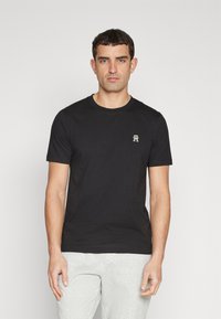 Tommy Hilfiger - MONOGRAM IMD - T-shirt - bas - black Miniatyrbild 1