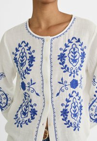 Stradivarius EMBROIDERED  - Camicetta - blue