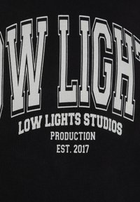 LOW LIGHTS STUDIOS® Felpa con cappuccio - black