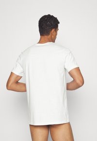 BOSS COMFORT 2 PACK - Podkoszulki