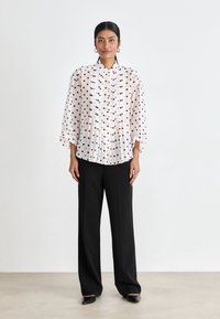 Marc Cain Paitapusero - white