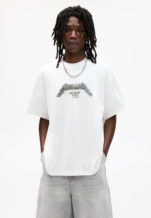 PULL&BEAR METALLICA - Print T-shirt - white