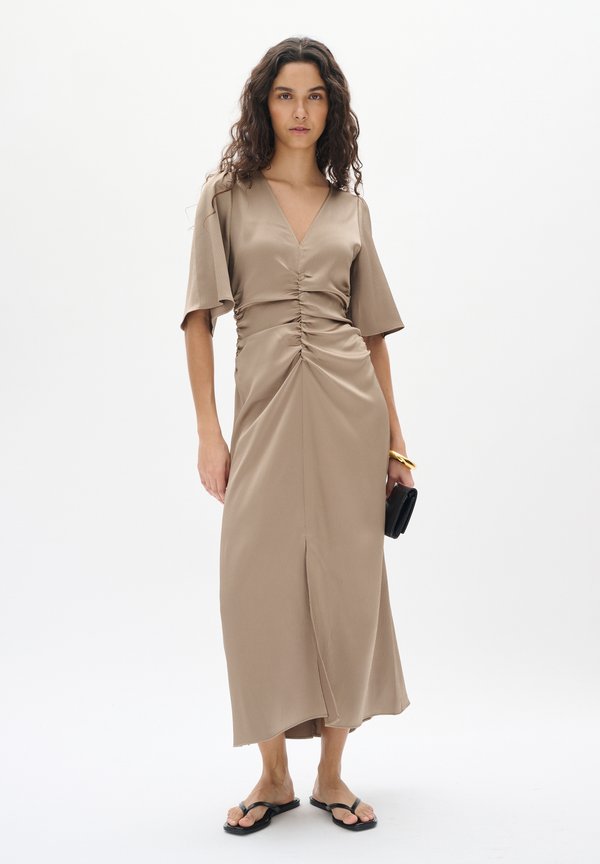 SENDRA - Freizeitkleid - desert taupe