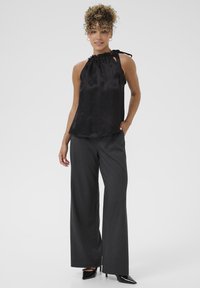 Cream VIRIA - Bluza - pitch black