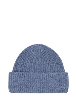 Blauwe geribbelde gebreide beanie muts met omgeslagen cuff, gemaakt van zachte wol, tentoongesteld op een plain witte achtergrond.