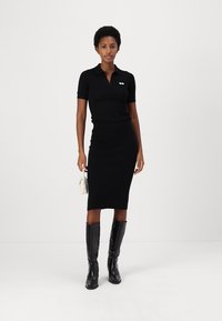 pure cashmere STRAIGHT MIDI SKIRT - Pouzdrová sukně - black