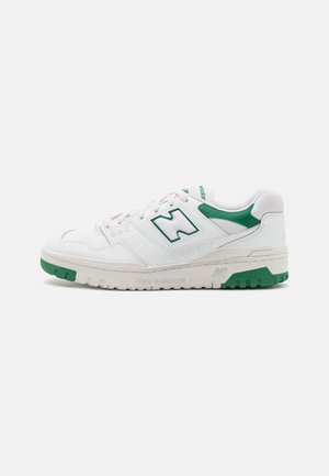 Trainers - white