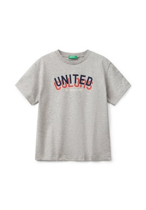 Gray cotton t-shirt with short sleeves featuring "UNITED" in bold navy and red letters, and "COLORS OF BENETTON" below in light red.