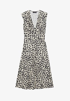 Beiges Kleid mit schwarzen Pünktchen, tiefem V-Ausschnitt, kurzen Ärmeln, tailliertem Bund und fließendem Rock. Glattes Material.