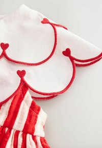Thumbnail Image 5