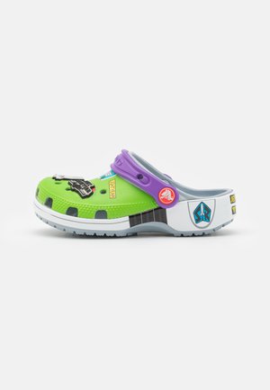 Crocs, TOY STORY BUZZ CLASSIC UNISEX - Μιουλ - blue/grey