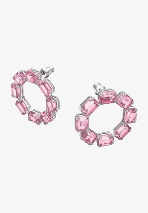 Rosa ovale und rechteckige Kristall-Ohrringe in Silber-Metall, mit einem verknüpften Design und polierter Oberfläche.