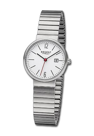 Silberne Metalluhr mit einem runden weißen Zifferblatt, schwarzen Stundenmarkierungen und einem roten Sekundenzeiger. Verfügt über eine Datumsanzeige und ein flexibles Armband.