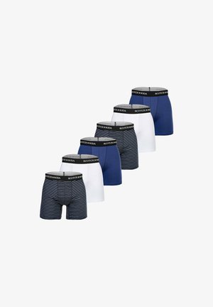 Setti bokseritrusere som inneholder to ensfargede marineblå, to ensfargede hvite og ett stripete marineblå design. Mykt materiale med kontrasterende svarte midjebånd.