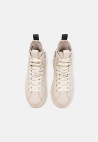 Tamaris Sneakersy wysokie