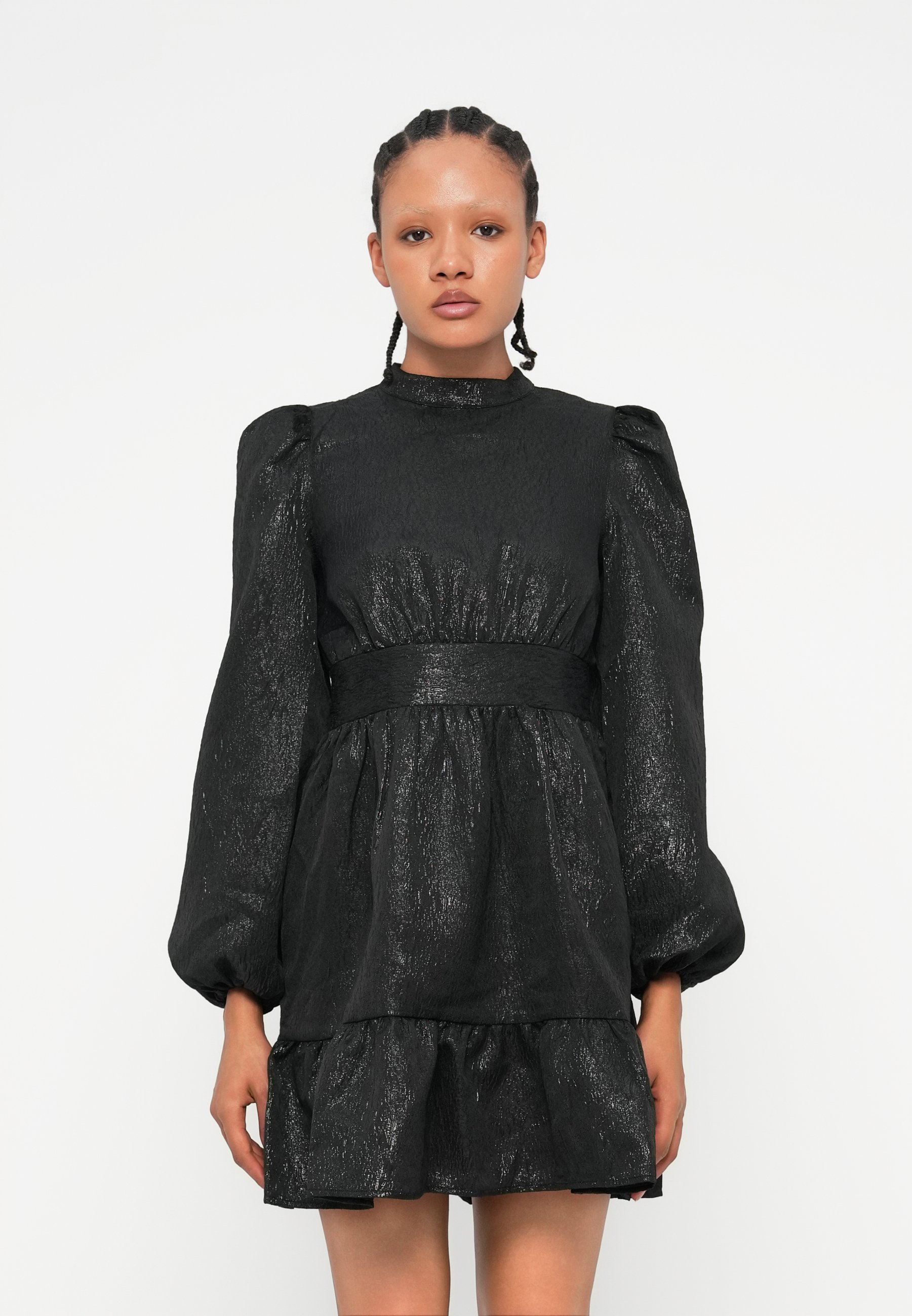 Herlipto Troncais Puff Sleeve Dress 黒 M Vero Moda VMSULLE NEW SHORT DRESS - Day dress - black