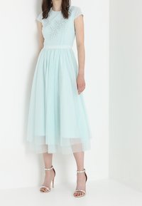 mint&berry Společenské šaty - light blue