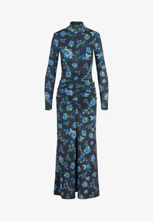 Bloemenjurk met lange mouwen en een hoge hals, met een donkere achtergrond en blauwe bloemenpatronen. Getailleerde plooien accentueren de taille.