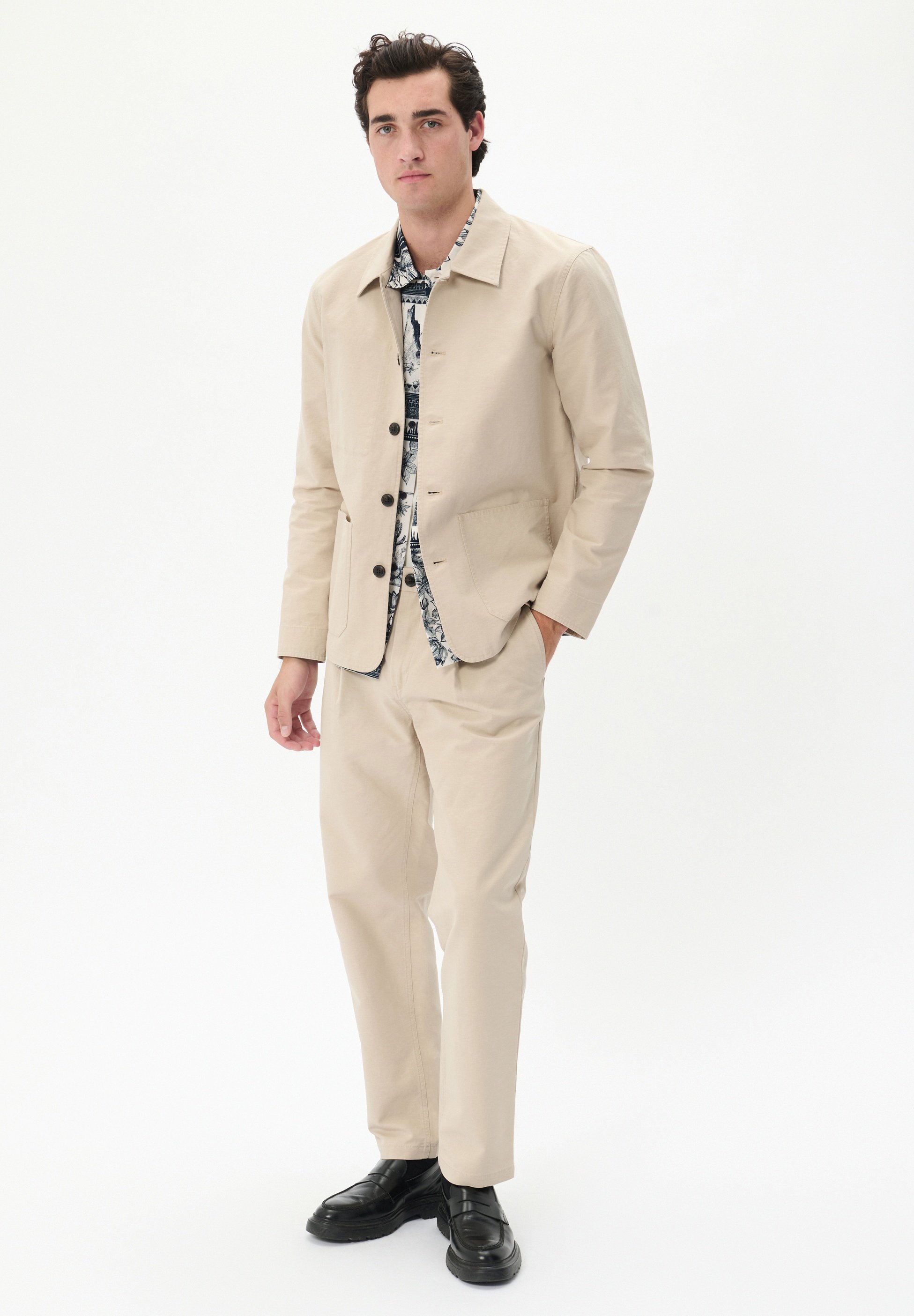 Outfit Pantaloni Uomo Chiari Outfit Jeans Bianchi Jeans Bianco