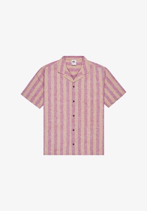 Chemise à manches courtes à boutons avec rayures verticales roses et beiges et un col style camp.