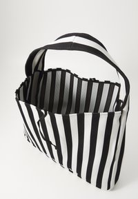 Marimekko BAG LARGE MERIROSVO - Bevásárlótáska - black/off white