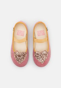 Bonton CHAUSSONS SARRA - Baleríny s páskem - peach whip