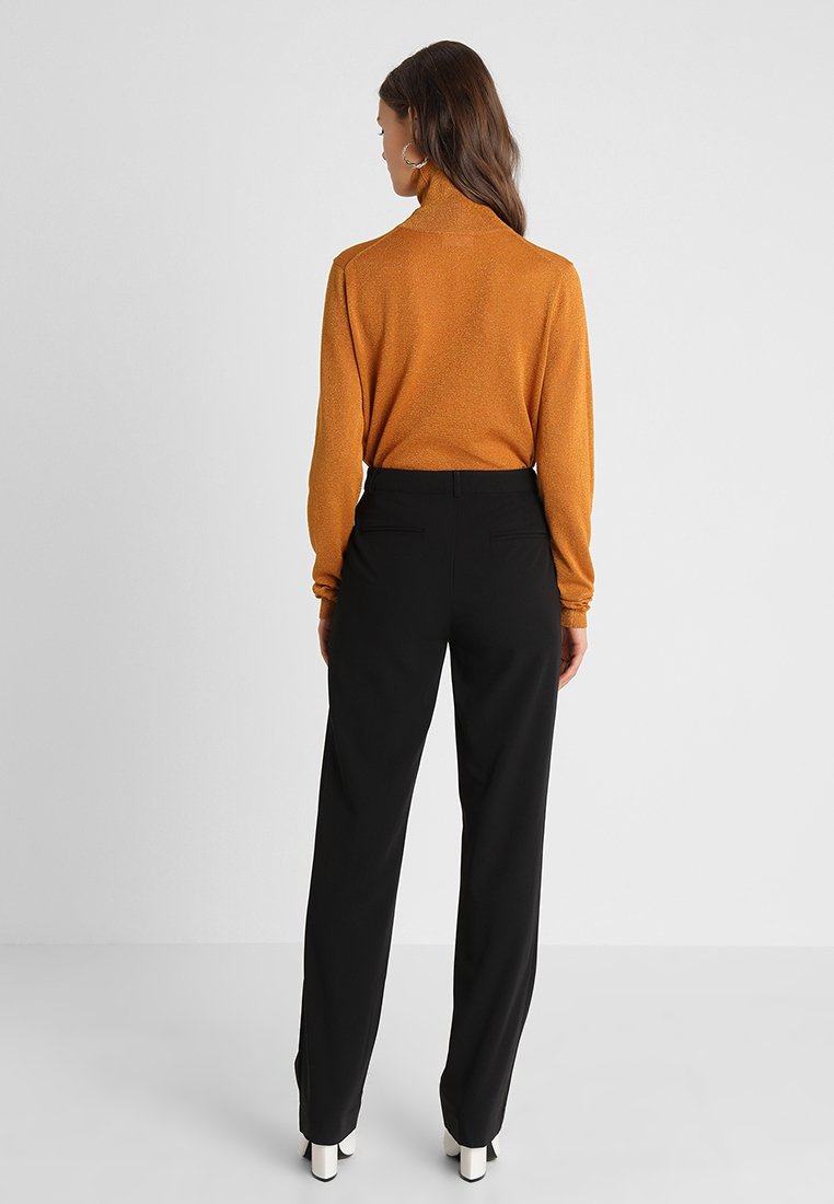 Modström KENDRICK PANTS Bukse blacksvart Zalando.no Modström KENDRICK CROPPED PANTS - Bukse - black