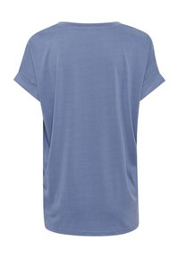 Laisvai krentanti marškinėlių su trumpomis rankovėmis švelnios, šviesiai mėlynos spalvos medžiagos. Apvalus iškirpimas ir atsipalaidavęs nugaros hem. Be matomų raštų ar akcentų.