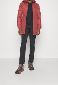 Columbia Abrigo de invierno - red