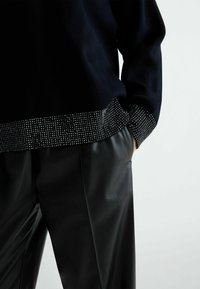 LIU JO CREW-NECK WITH RHINESTONES - Maglione - blue