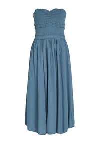 Trägerloses langes Kleid aus weichem blauen Stoff, mit Raffung am Oberteil und fransigen Akzenten, und einem fließenden Rock, der bis zu den Knöcheln reicht.