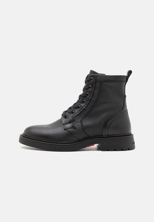 Tommy Hilfiger COMFORT BOOT - Nauhalliset nilkkurit - black