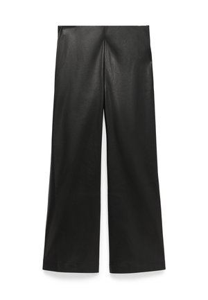 Pantaloni neri a gamba larga in ecopelle, caratterizzati da una texture liscia e un design minimalista senza hardware o motivi visibili.