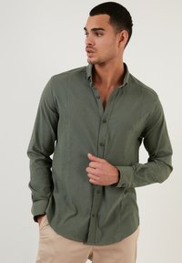 Buratti SLIM FIT - Camisa - khaki