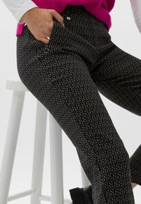 BRAX STYLE MARON S - Stoffhose - olive