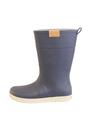 Dunkelblauer wasserdichter Regenstiefel mit hellbeiger Sohle und einer Zuglasche hinten, am oberen Rand mit "Regenliebe" beschriftet.