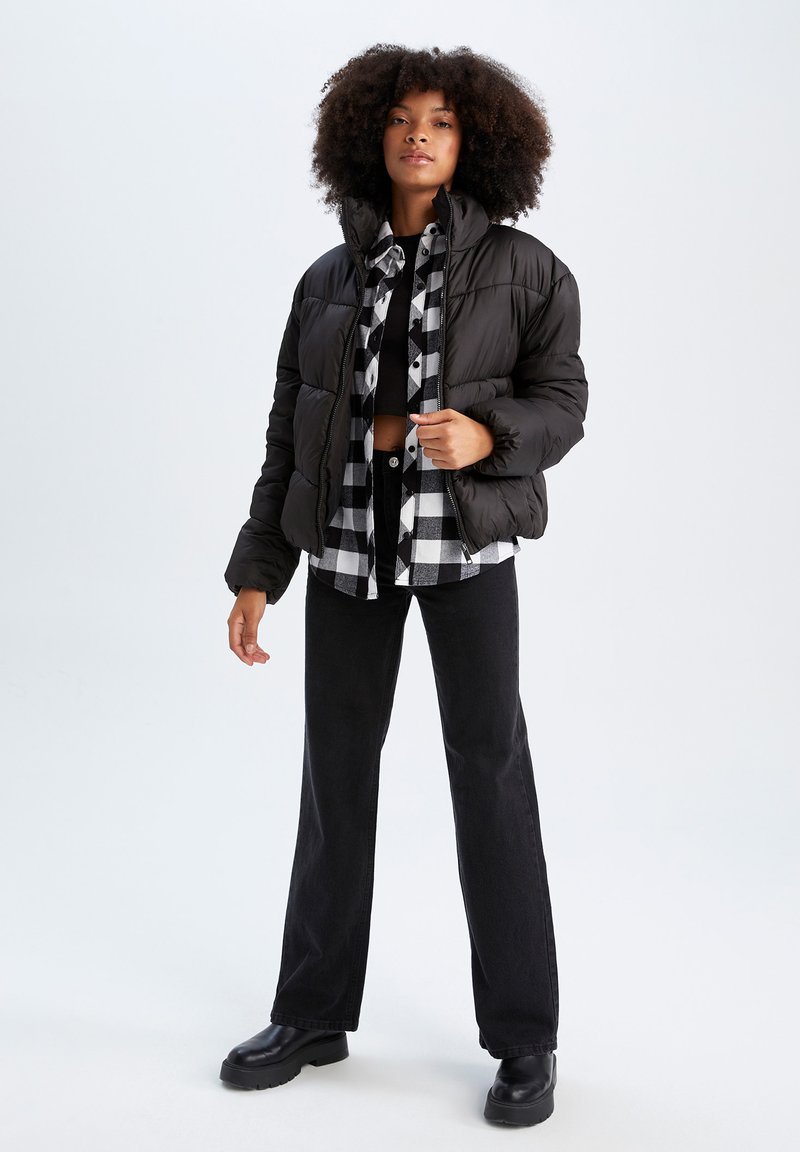 DeFacto Winterjas zwart DeFacto Winterjas zwart