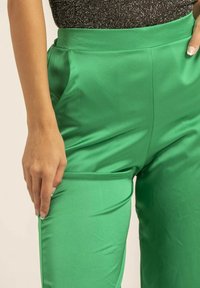 Dona x Lisa EDUARDA - Pantalon classique - vert