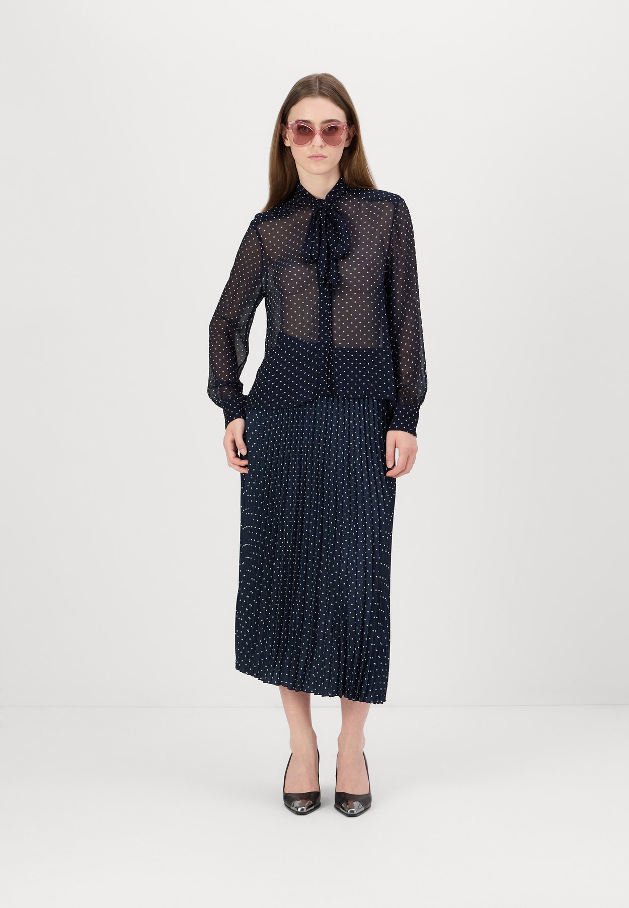 PLEATED SKIRT